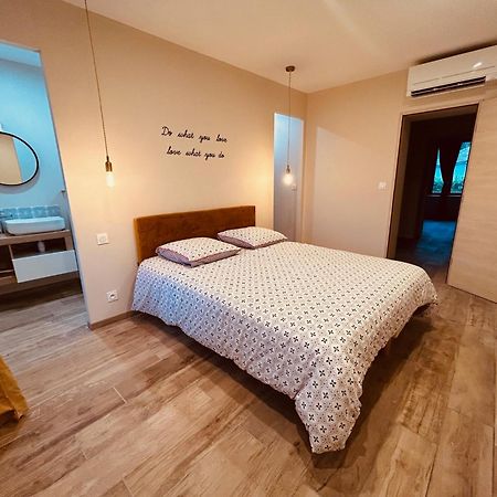 Gites Entre 2 Rives Montolieu Екстер'єр фото